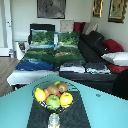 Elena's House דירה *